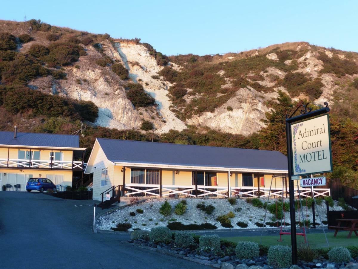 The Peninsula Kaikoura Motel Buitenkant foto