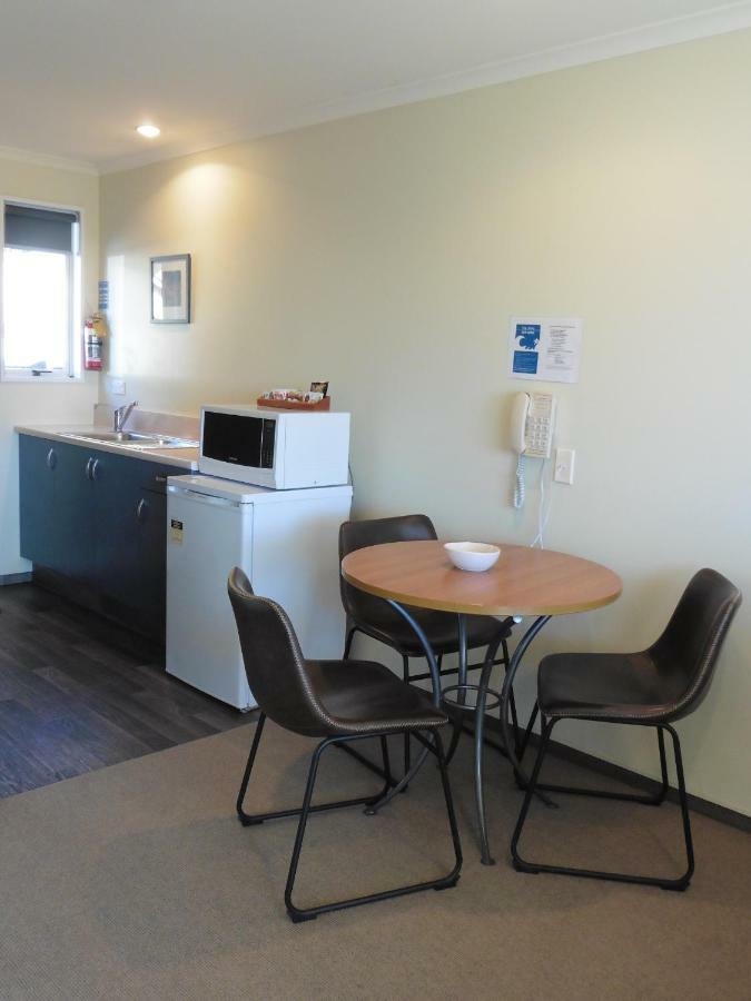 The Peninsula Kaikoura Motel Buitenkant foto