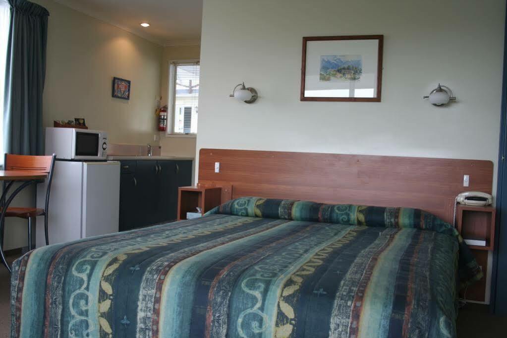 The Peninsula Kaikoura Motel Buitenkant foto